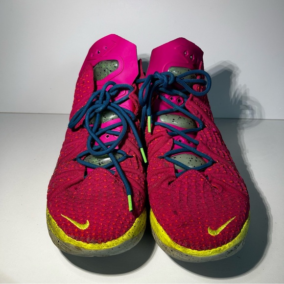 Nike LeBron XVIII 18 Men's Size 11.5 (DB8148-600) "Los Angeles By Night" Used - Picture 2 of 11